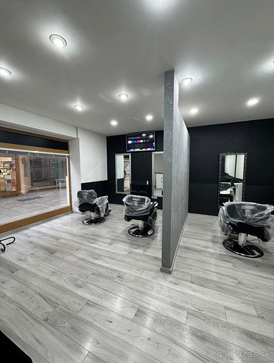 Ponúkame na prenájom barbershop v centre Trnavy.