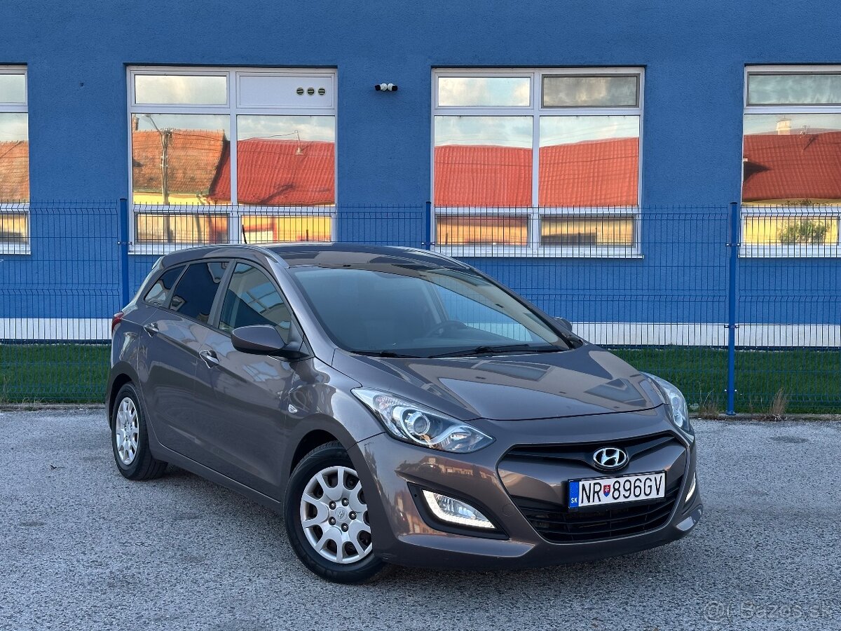 I30 combi 1.4i 73kw benzín