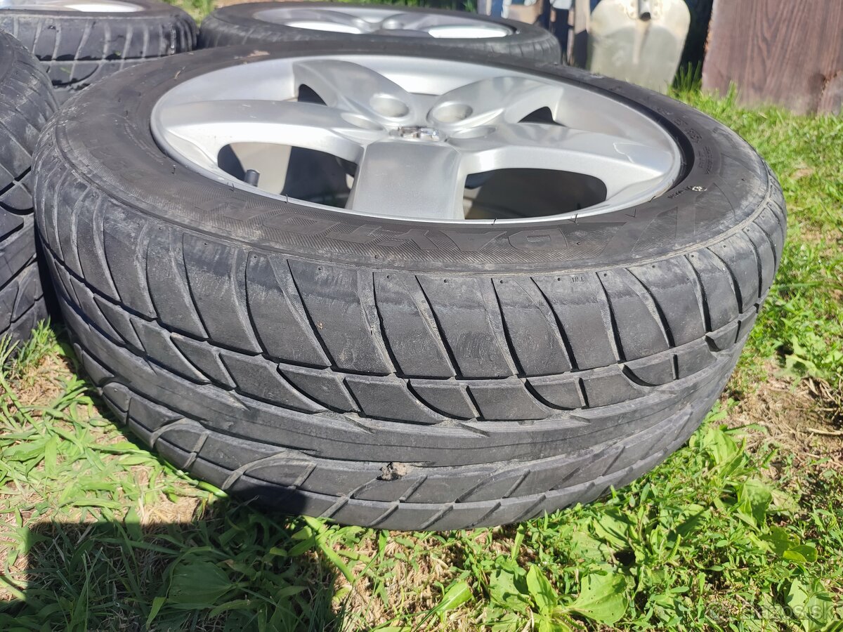 Predám celú sadu letné pneumatiky