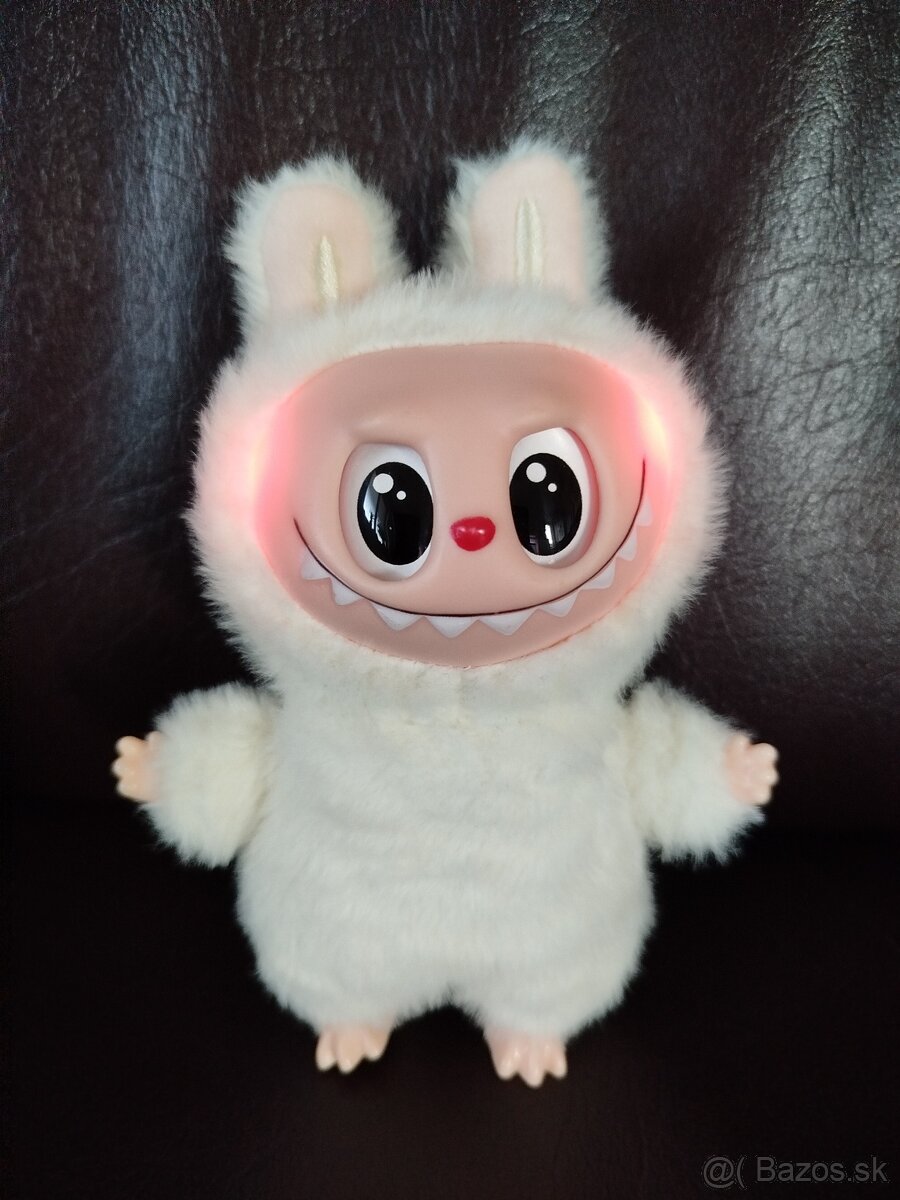 Labubu 17cm svieti a spieva - top stav