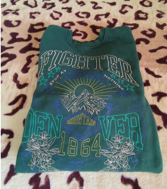 Bershka zelena mikina, bordova FB mikina Zara pulovrik a ine