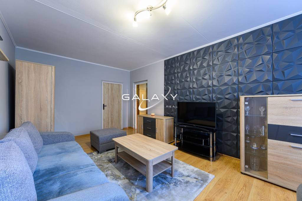 Priestranný 2-izbový byt s balkónom na predaj – Fiľakovo