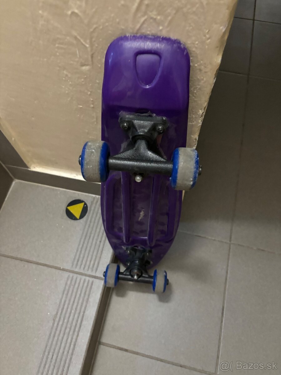 Skateboard