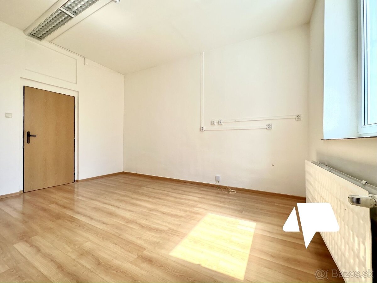 Podnájom - Kancelária č.7 - 16,74 m2 - Nitra, Staré mesto