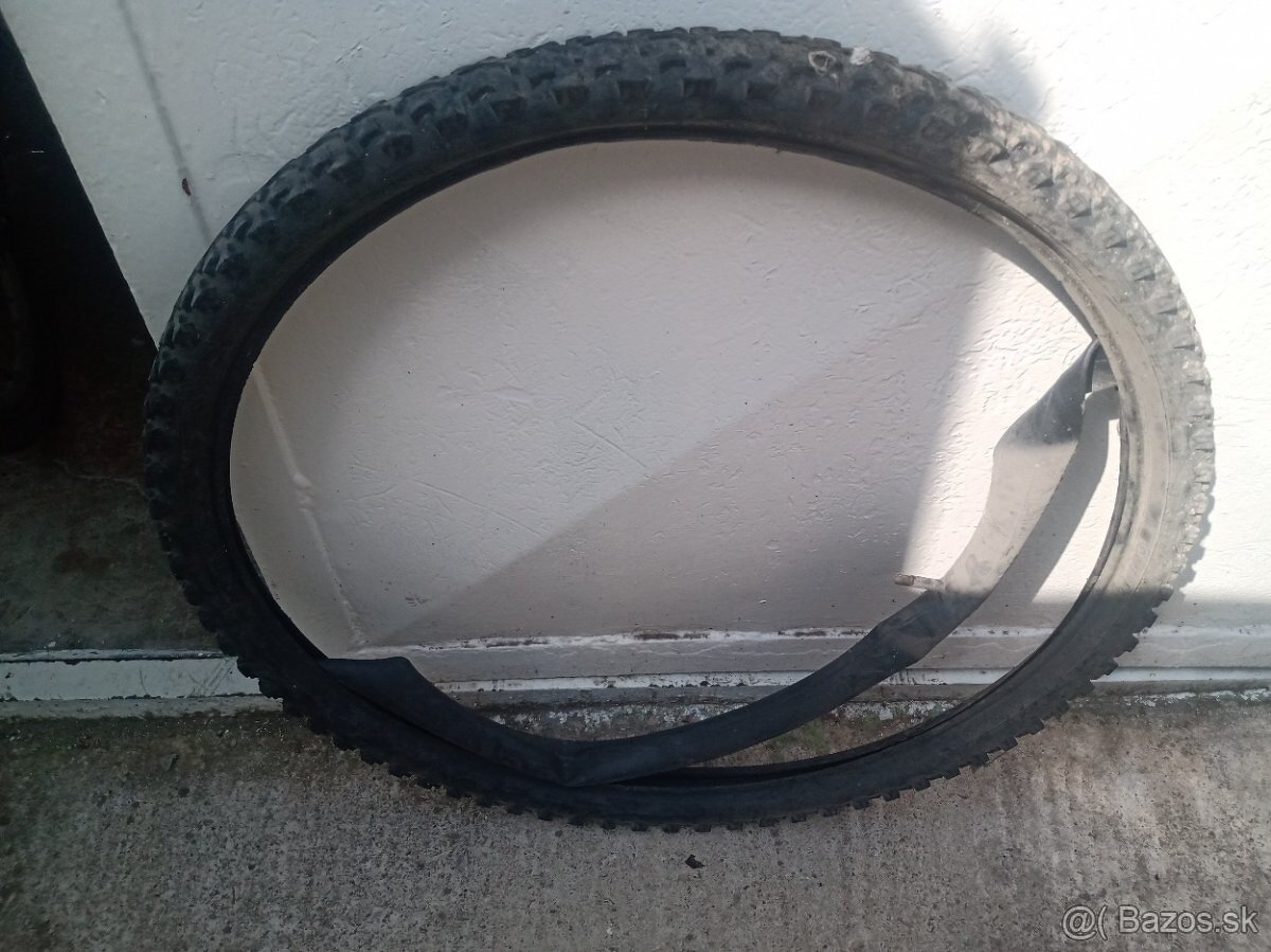 Predám koleso 26' a plášť , 26x1.95 na horský bicykel. Dobr