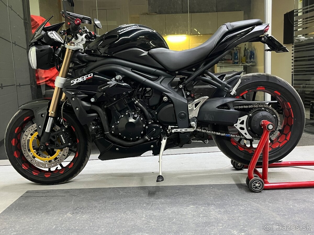 Triumph speed triple