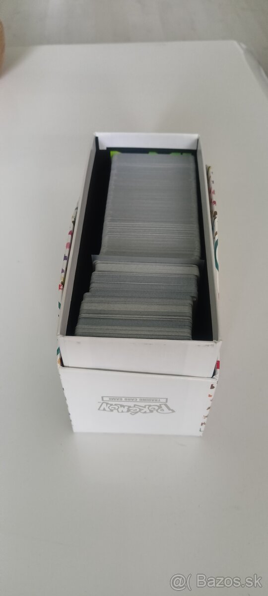 Mix pokémon kariet z edície Prismatic Evolution