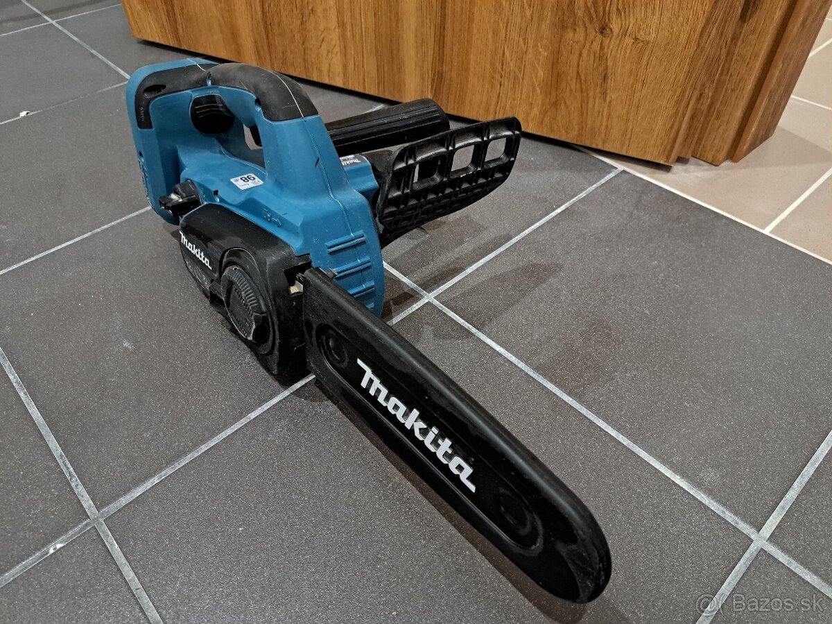 Píla reťazová Makita DUC252Z- 250mm (bez batérie)