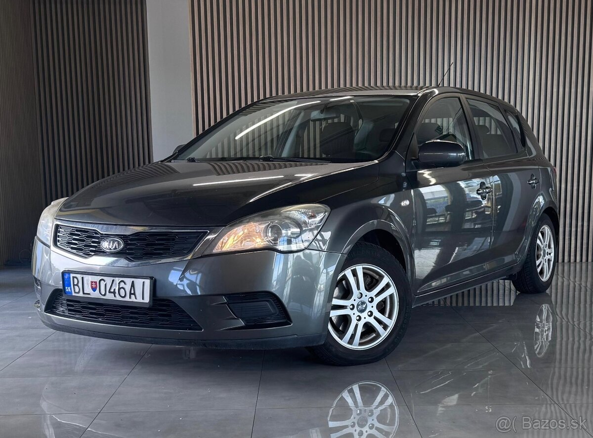 KIA Ceed 1.6 CRDI 2010/Slovák / 171 tisíc km
