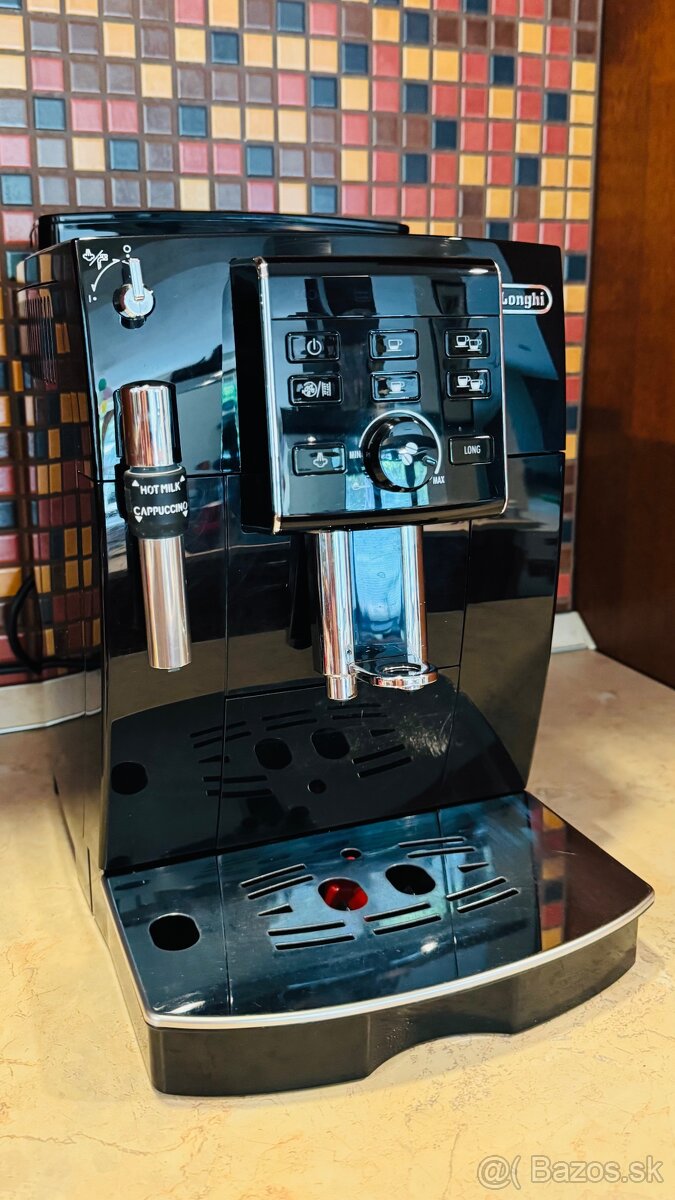 Kávovar DeLonghi ECAM23.120.B