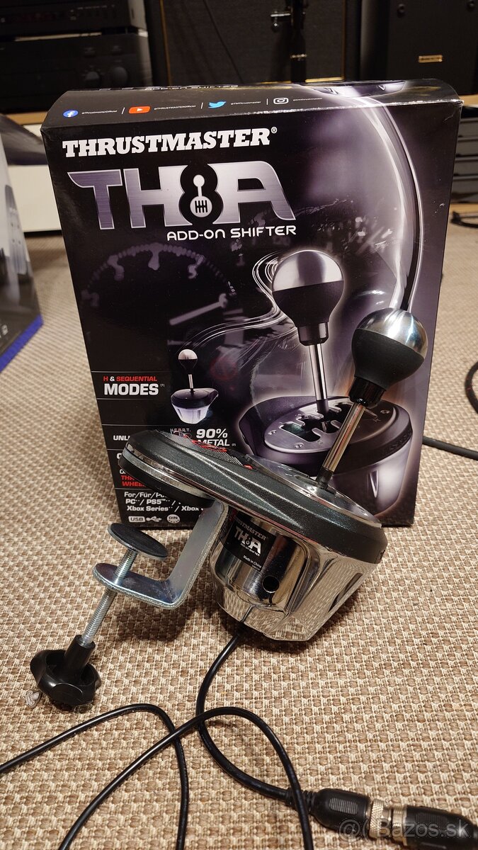 Thrustmaster Volant, Riadiaca páka, Ručná brzda