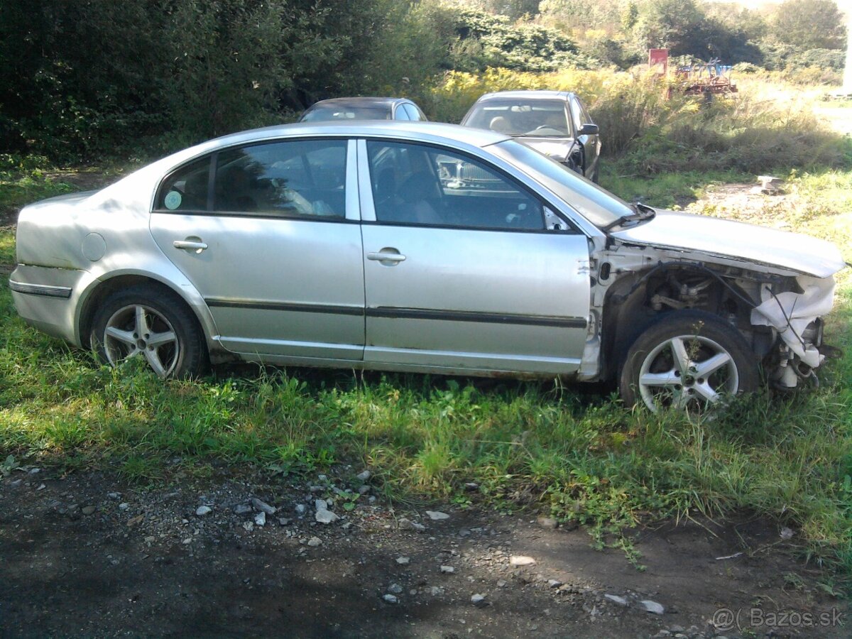 Rozpredam na diely skoda superb 1