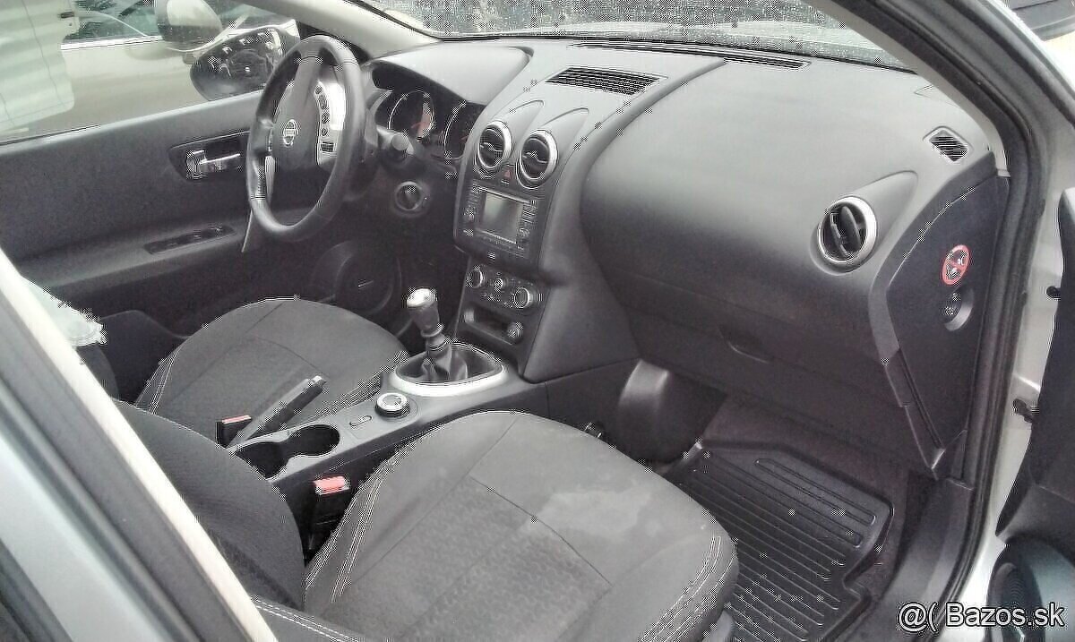 Nissan Qashqai 2.0i 2013 Predám MOTOR MR20, AIRBAGY, kapota,