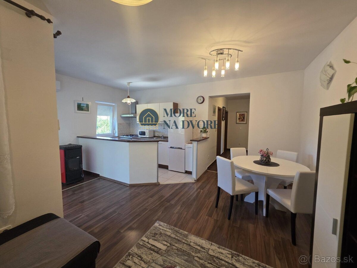 Apartmán v blízkosti mora - Novi Vinodolski, Chorvátsko