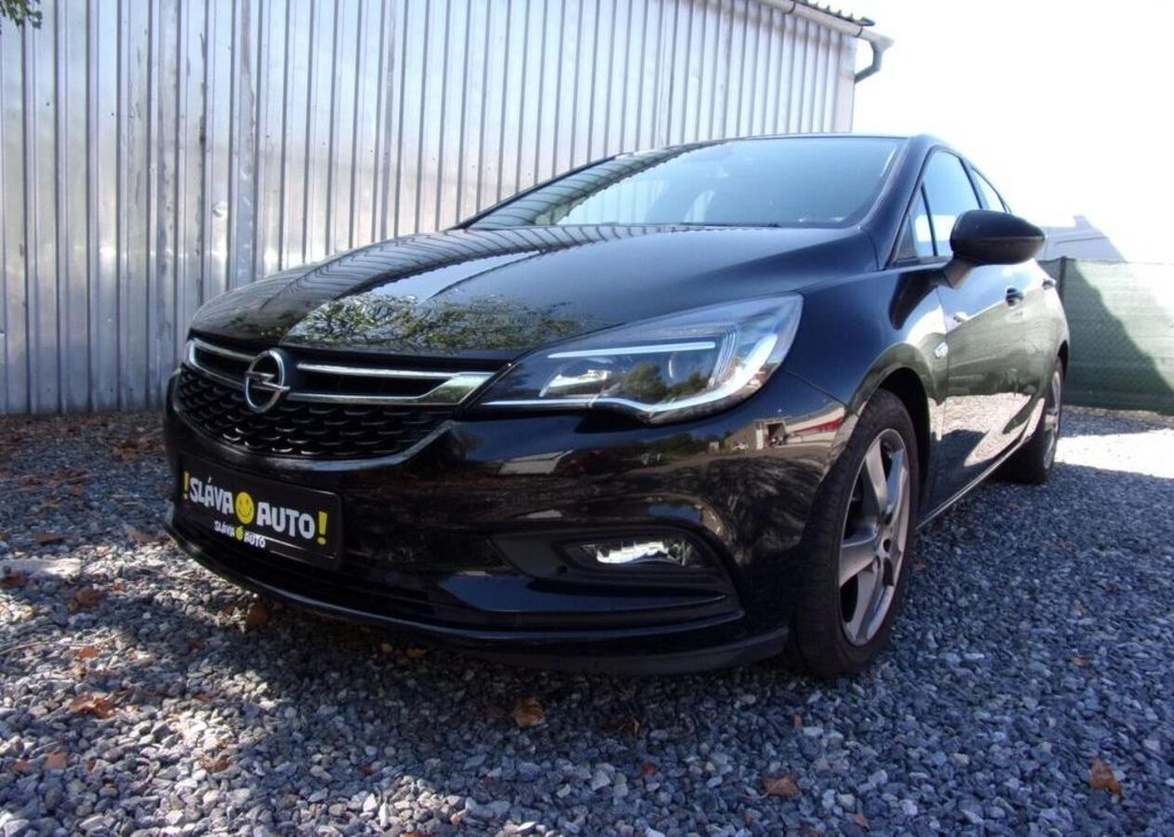Opel Astra 1.4T92kW ENJOY 103000KM 2xKOLA benzín manuál