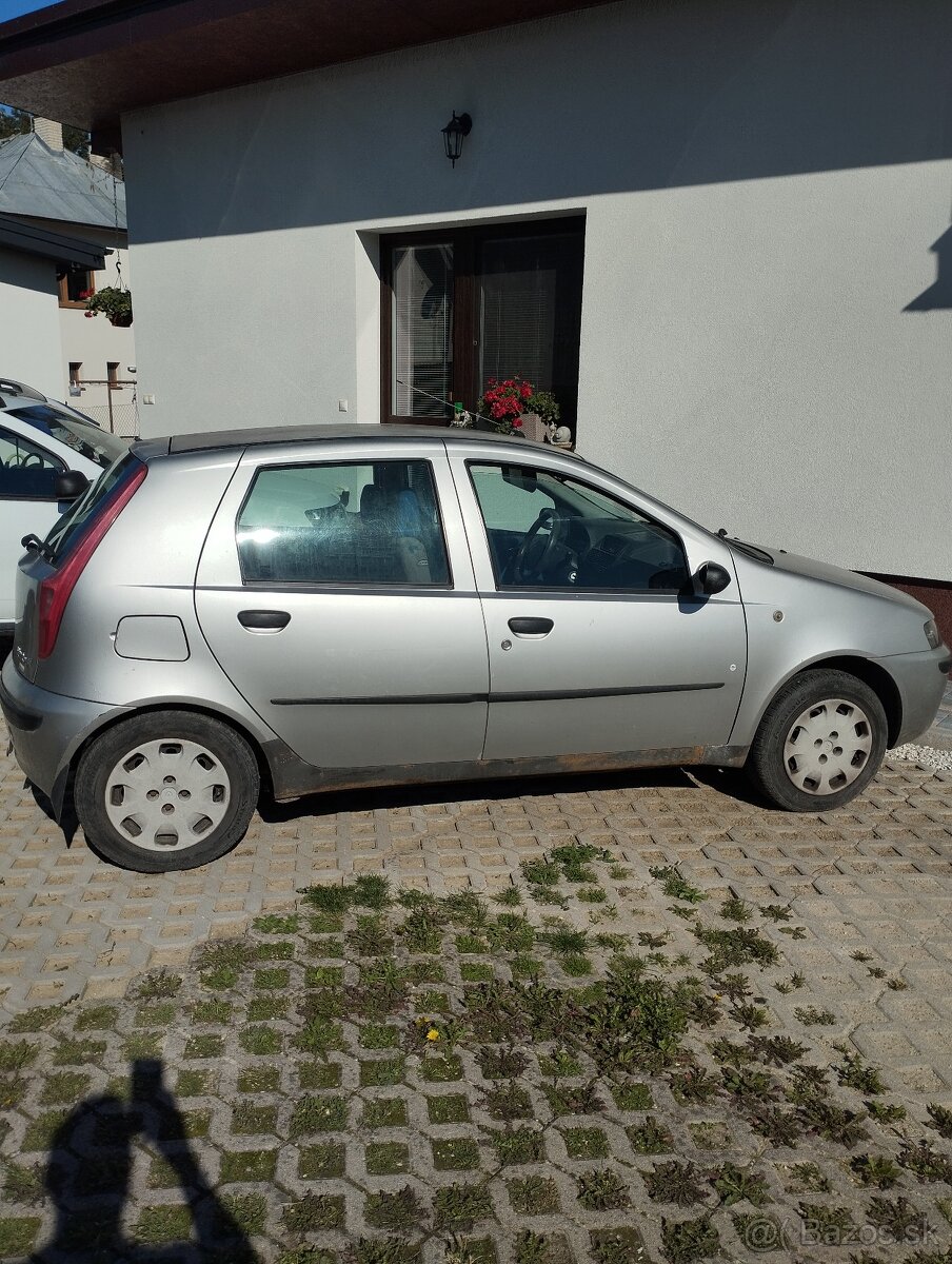 Fiat Punto 1.2 benzín 44kw