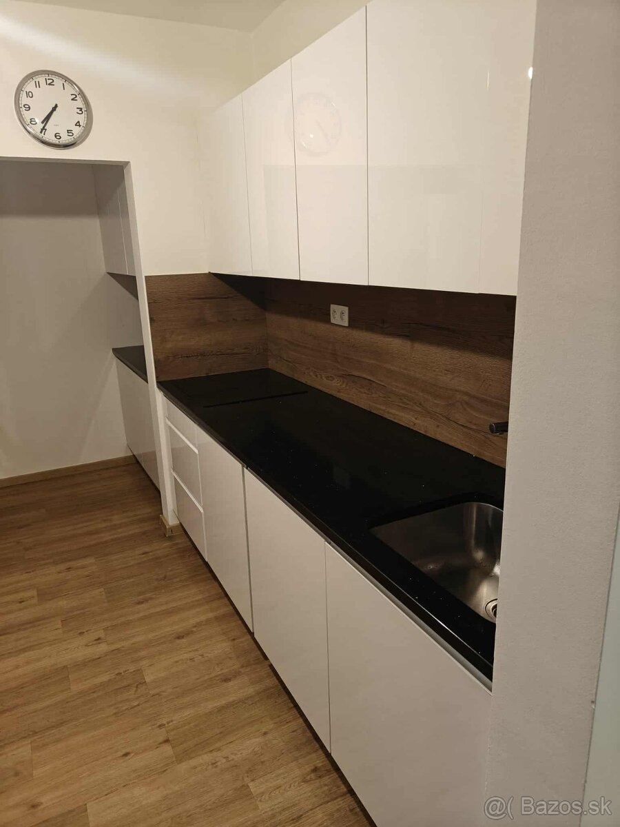 3izbovy byt na prenájom kompl. rekonstrukcia