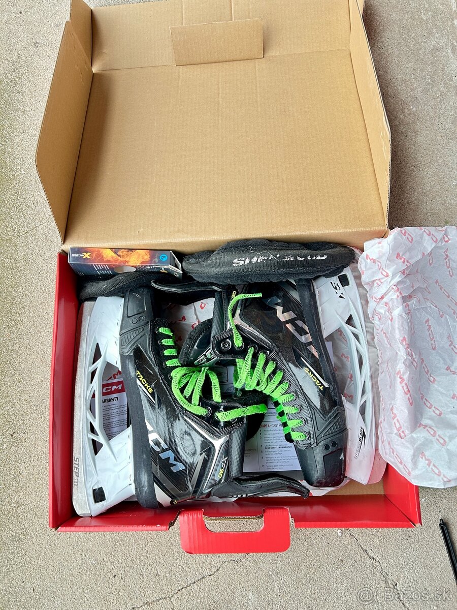 Hokejové korčule ccm