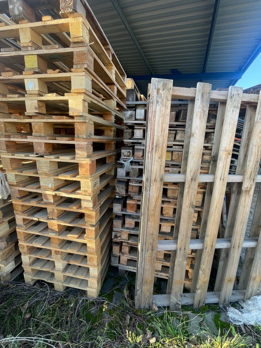 palety DREVENE štandard - ZADARMO,napr. aj na KÚRENIE