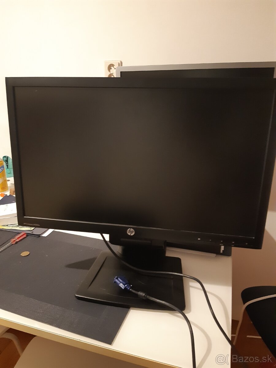 HP monitory viac typov