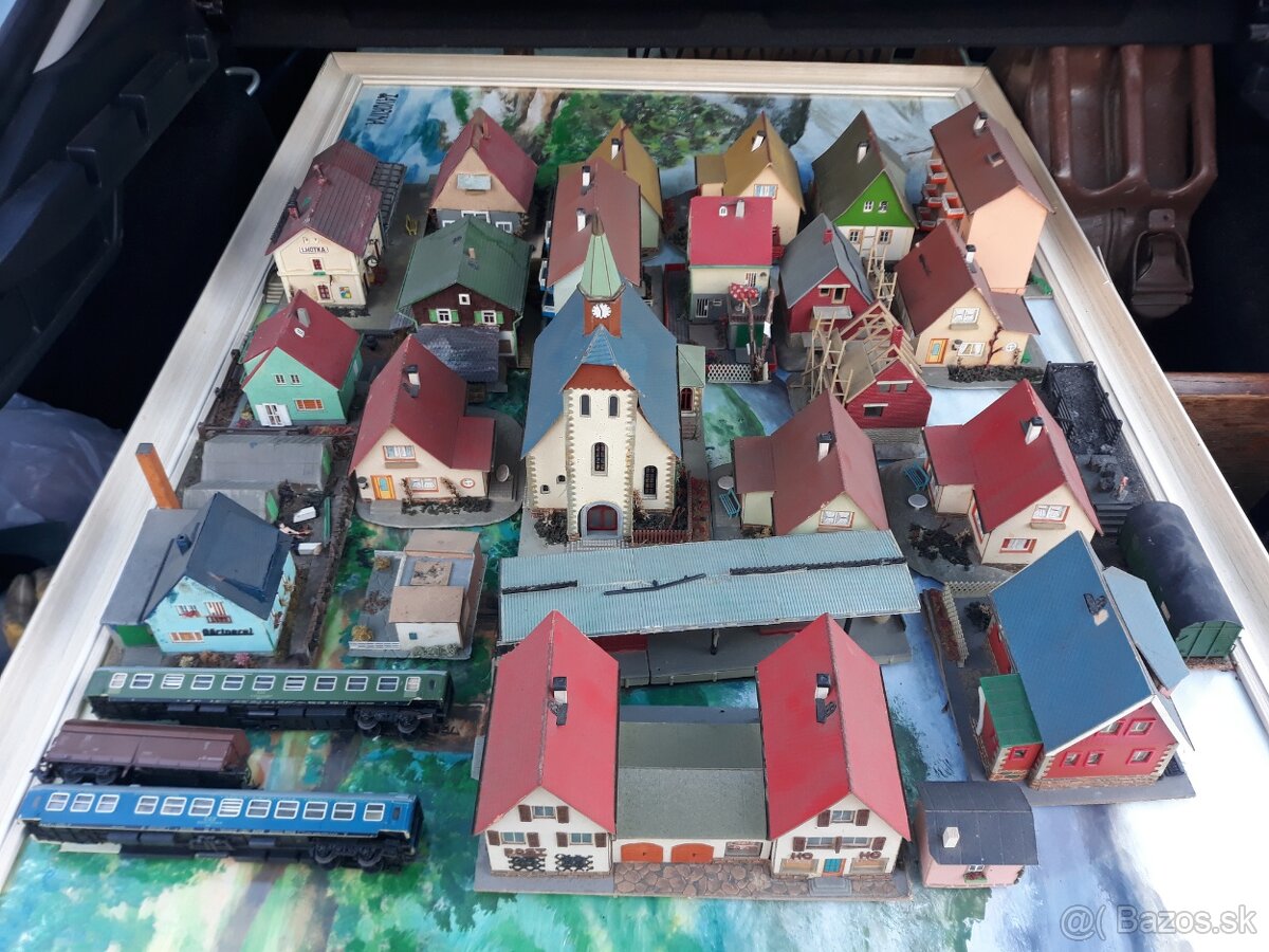 Modelová železnica-domčeky...TT...1:120...