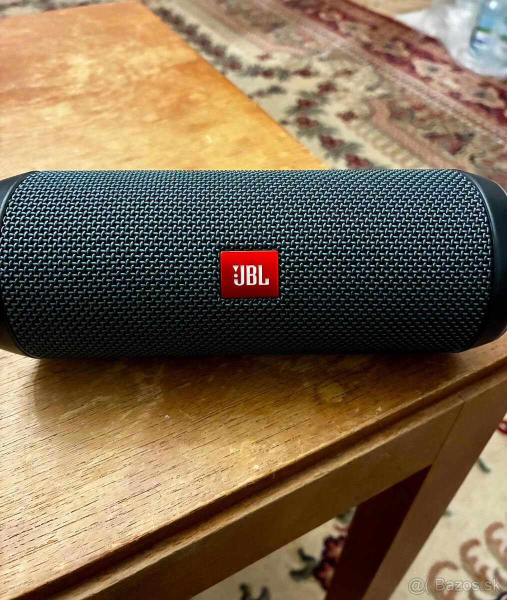 JBL ESSENTIAL 2 speaker