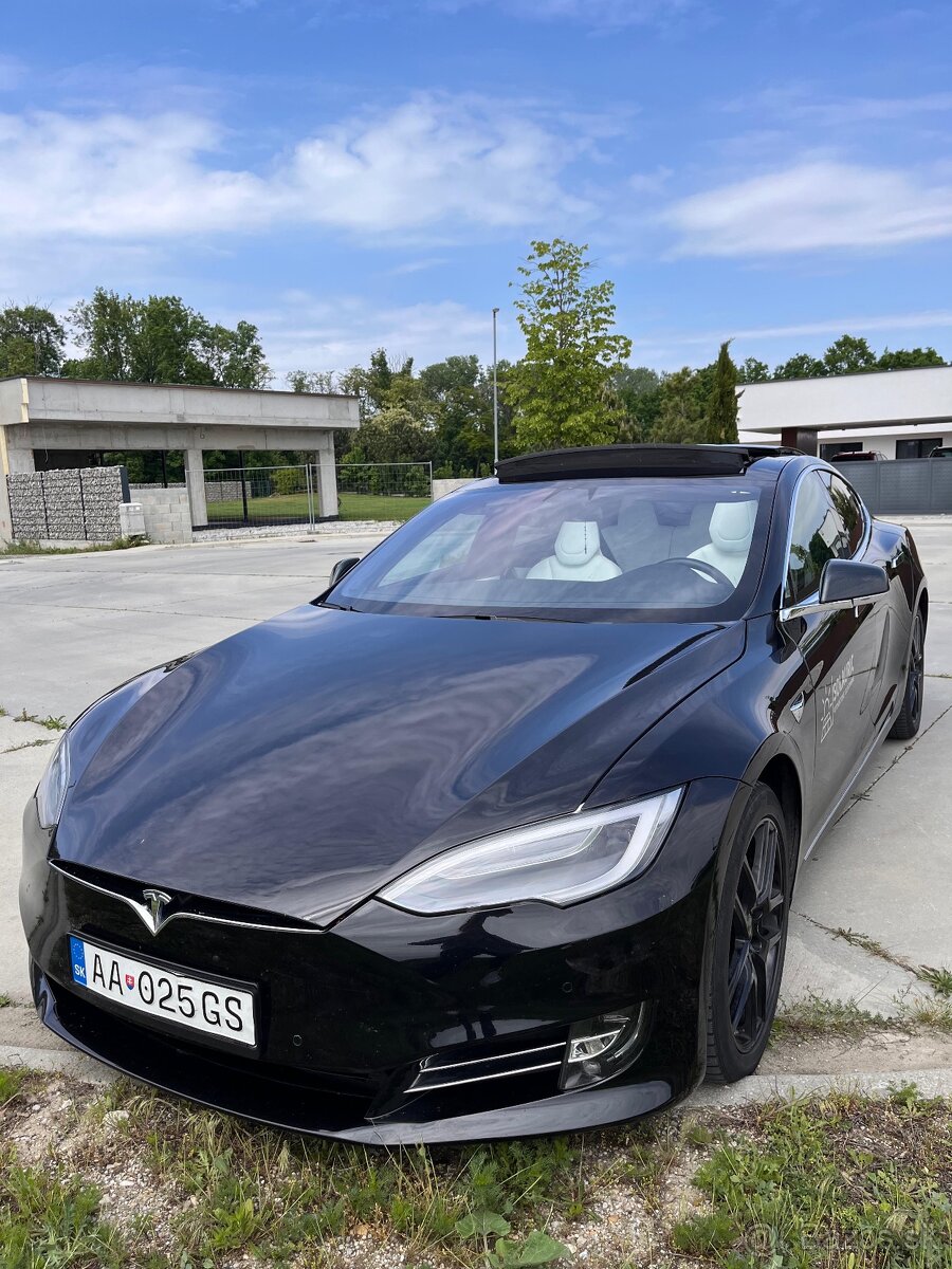 Tesla model S 75D