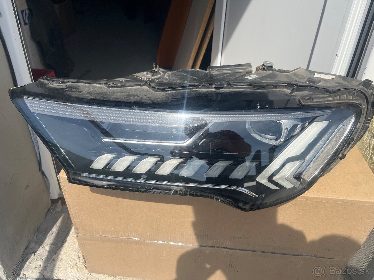 Predné svetlo Audi Q7 metrix 4M0 941 039C