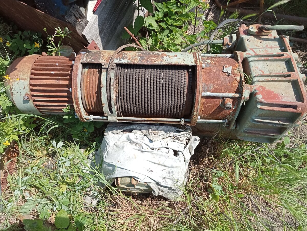 Naviják elektrický na 380 V