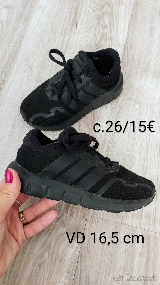 Tenisky Adidas swift run