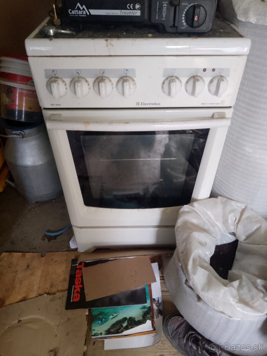 Predam elektricky sporak