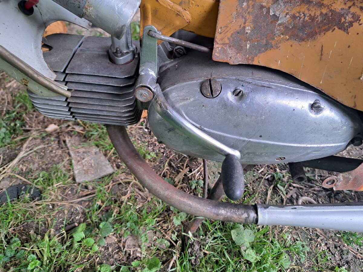 Predám motor jawa pionier