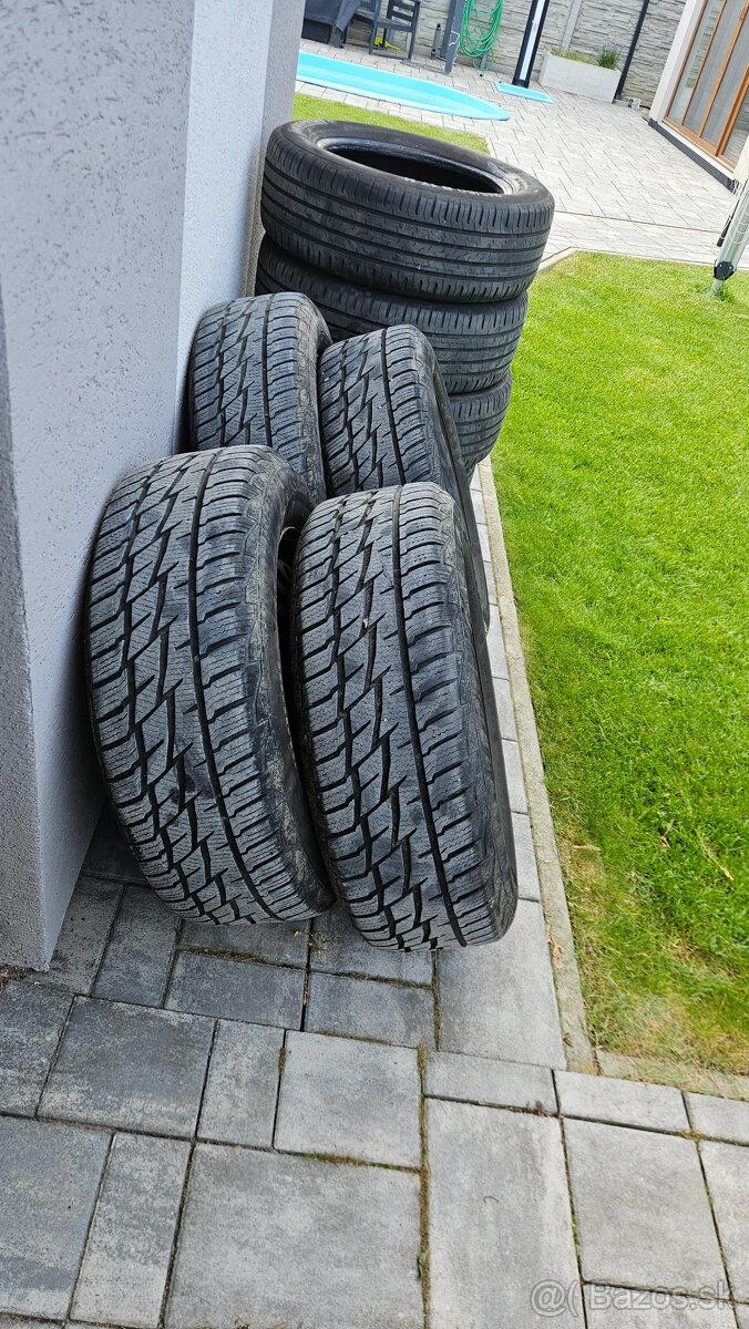 Predam letne Continental215/60 R17 zimne na diskoch 215/65