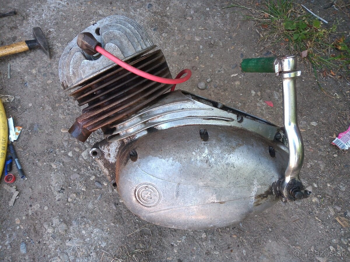 predám motor na CZ-125-150