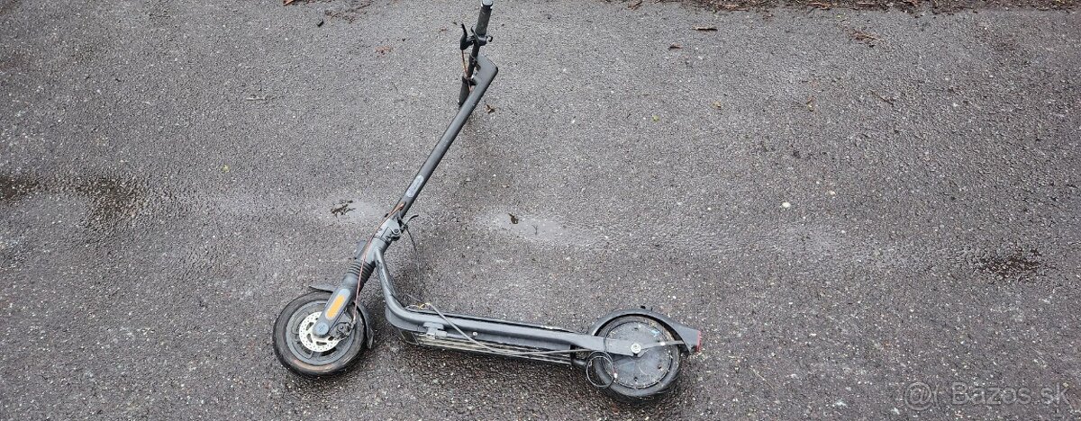 kolobezka Ninebot