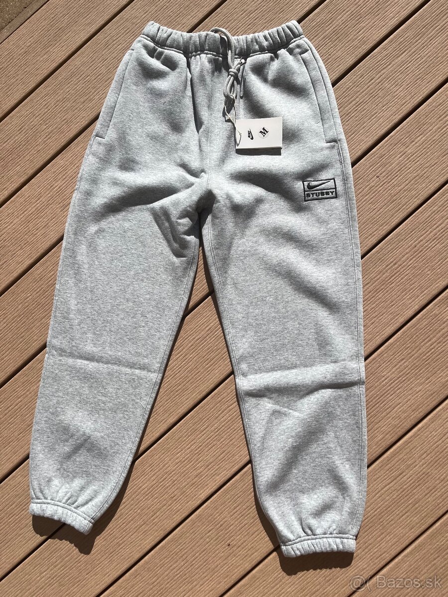 Teplaky dlhé NIKE Stüssy sivé M