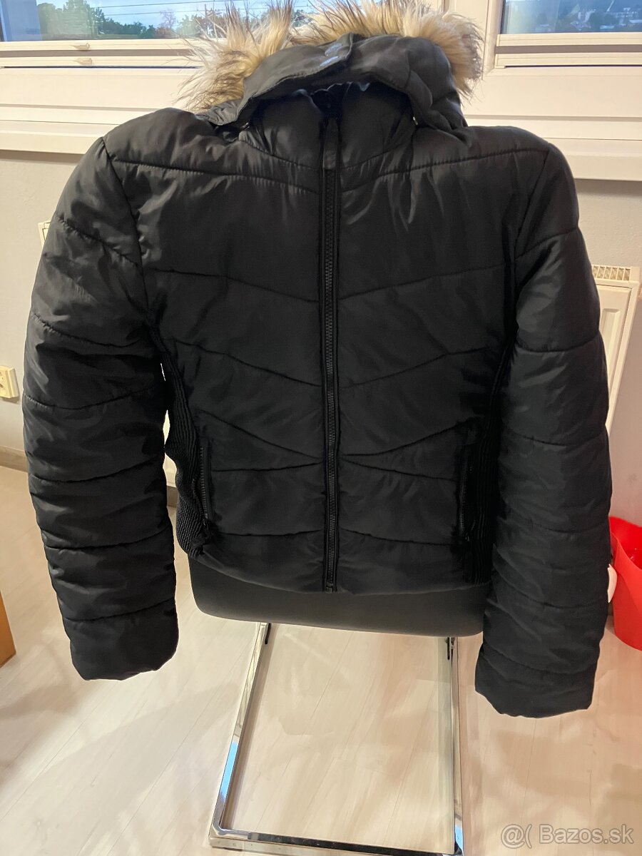 H&M zimna bunda kratka