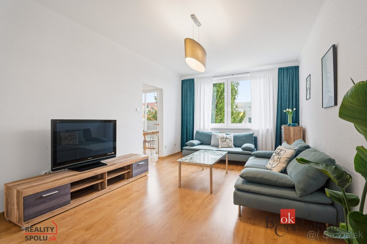 Slnečný a priestranný 3-izbový byt v tichej časti Klokočiny