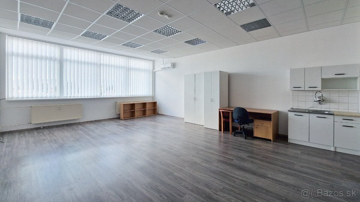 Kancelária na prenájom – Prievidza | 67 m² | 2 miestnosti