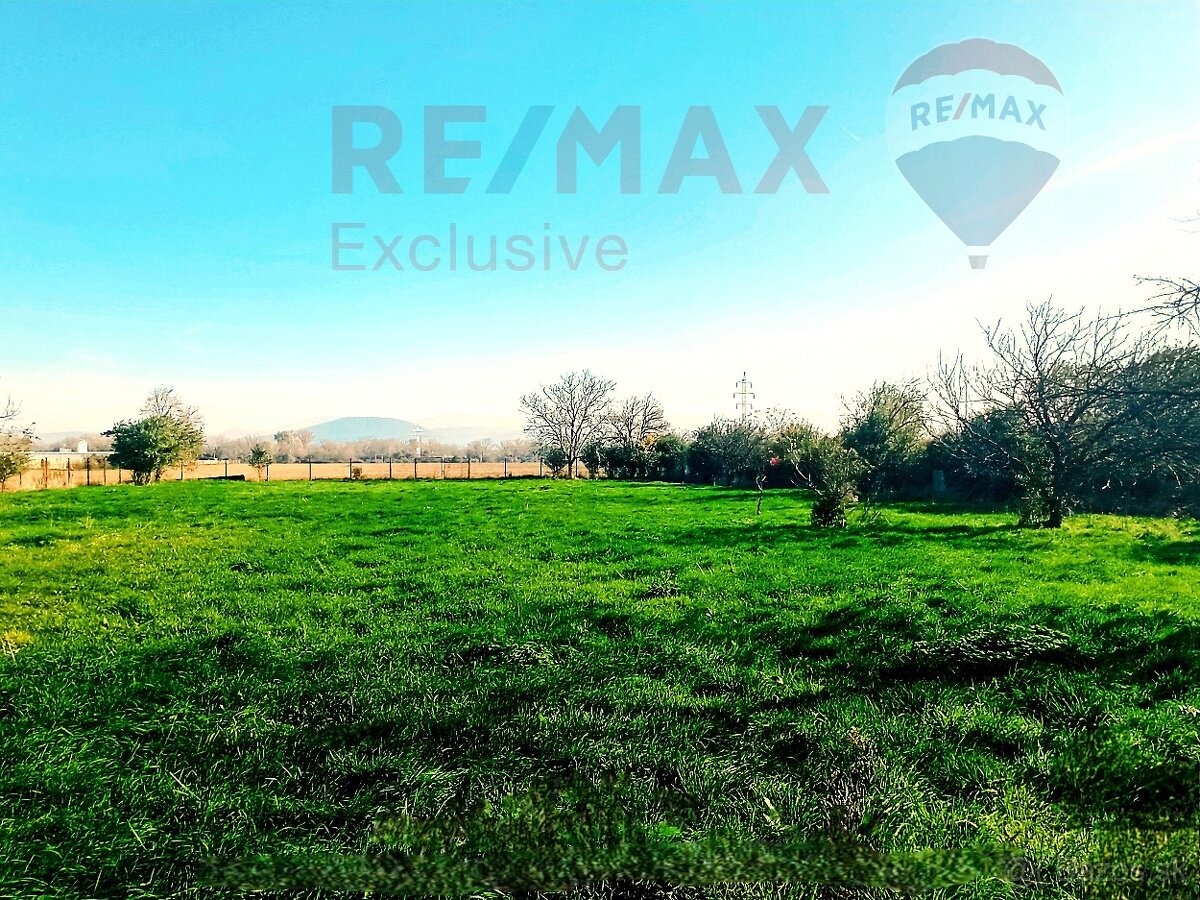 Pozemok pre komerčnú výstavbu Nové Mesto nad Váhom