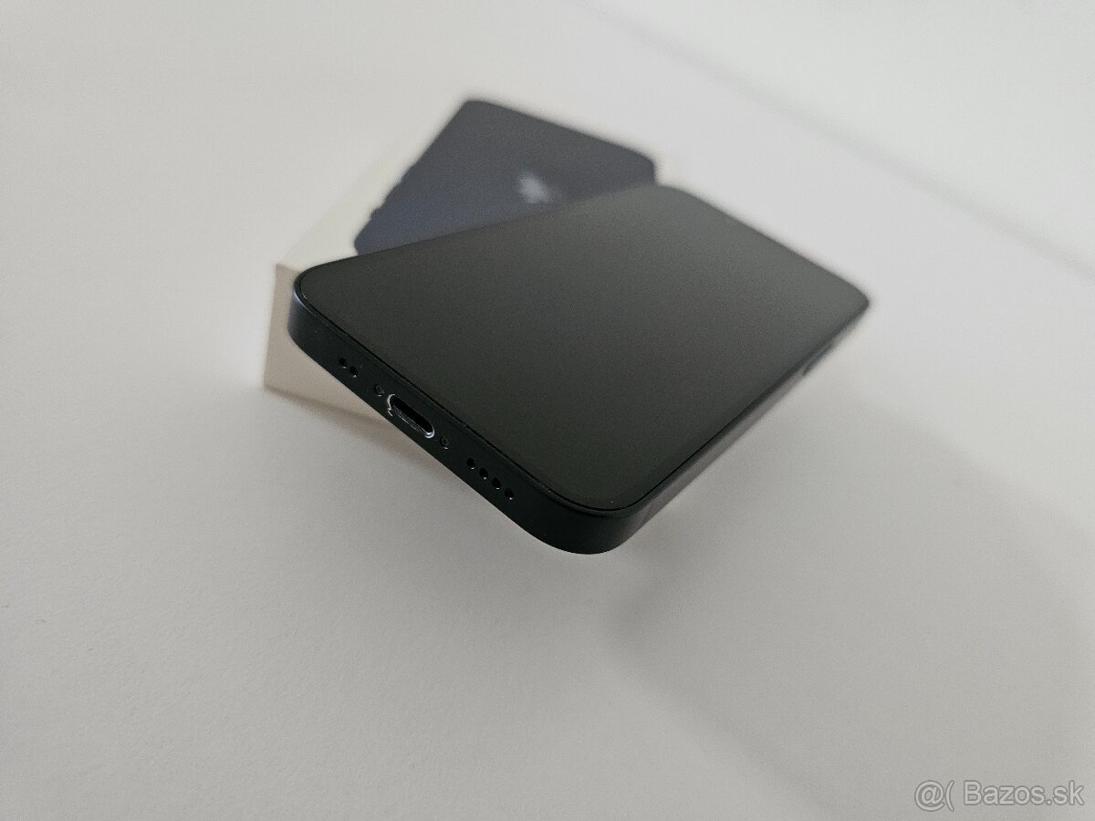 Apple iPhone 13 mini 100% batéria