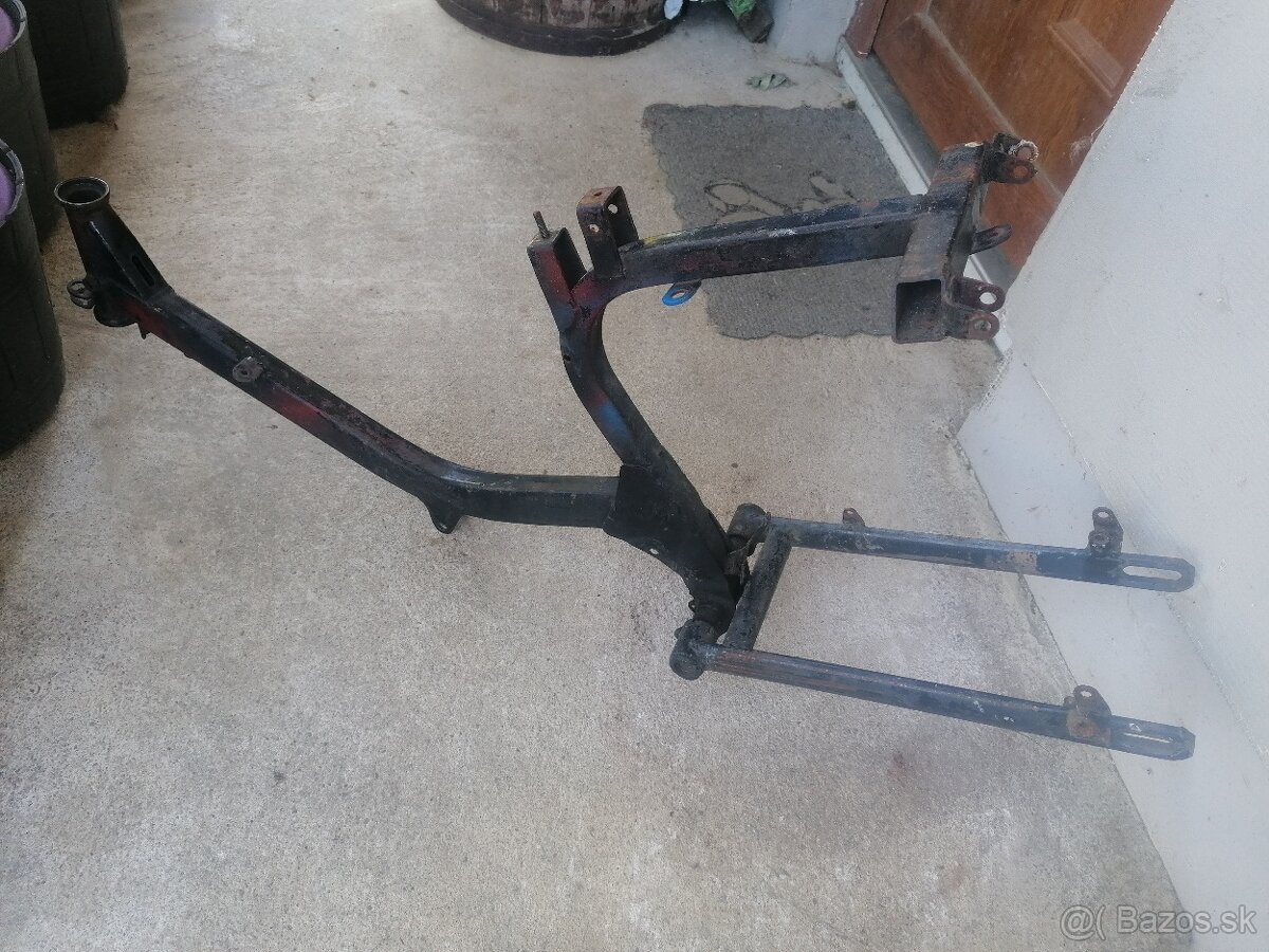 Predám rám so zadnou vidlicou na Jawa 23 mustang