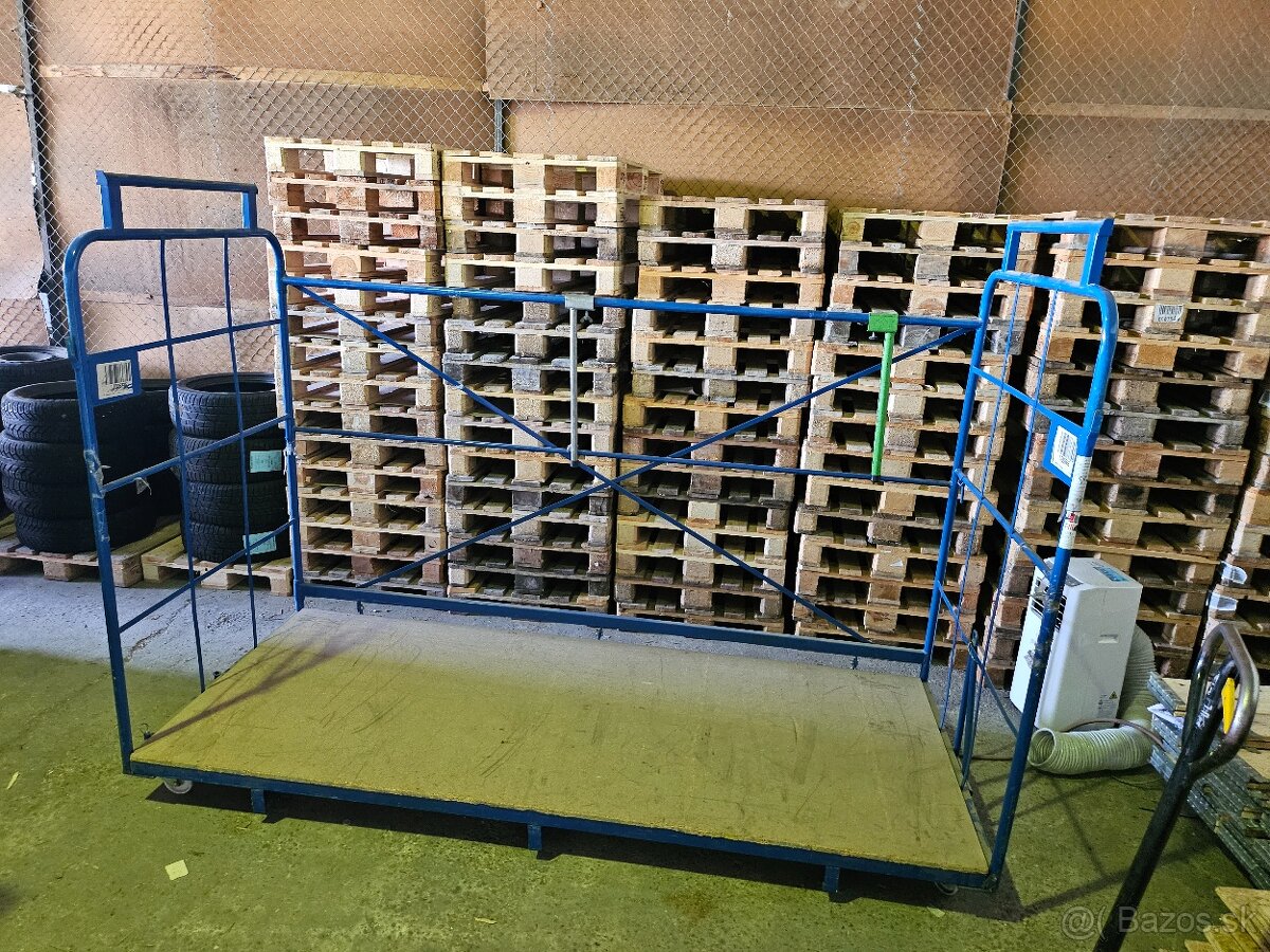 Prepravný skladový manipulačný vozík Riel