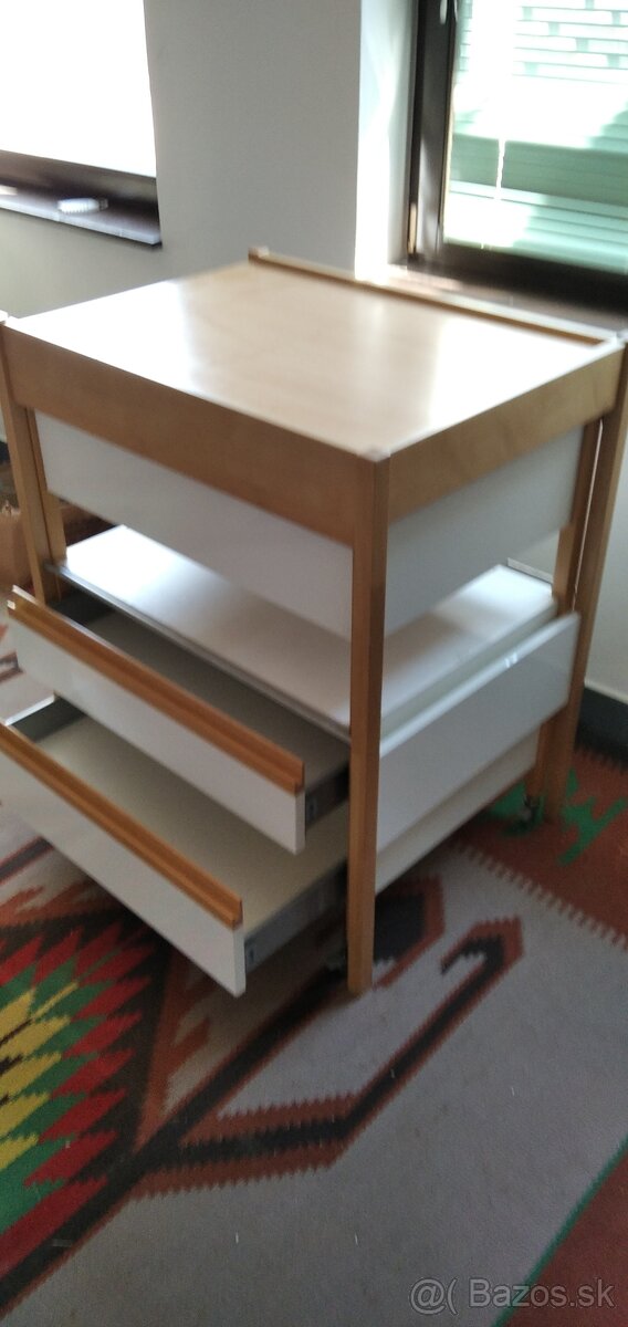 prebalovaci stolik