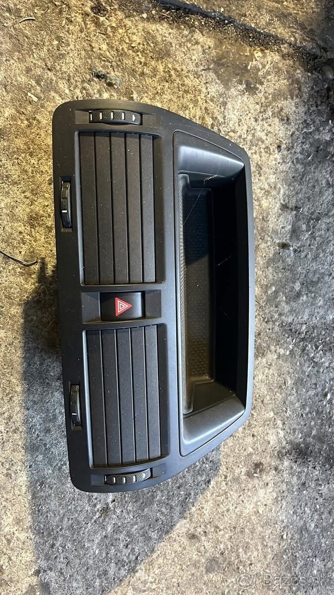 Predam stredový vyduch kúrenie , fukar Octavia 2