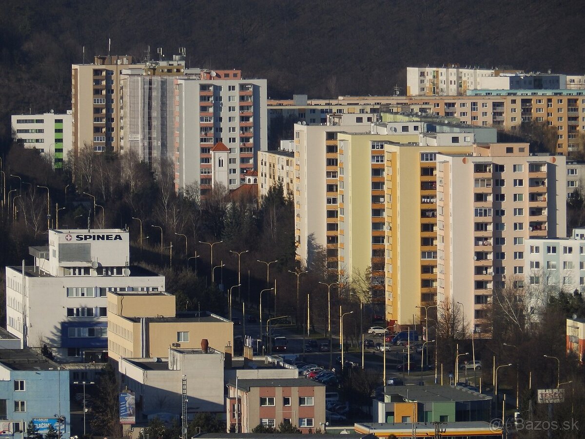 2 až 3 izbový byt (Sídlisko 3)