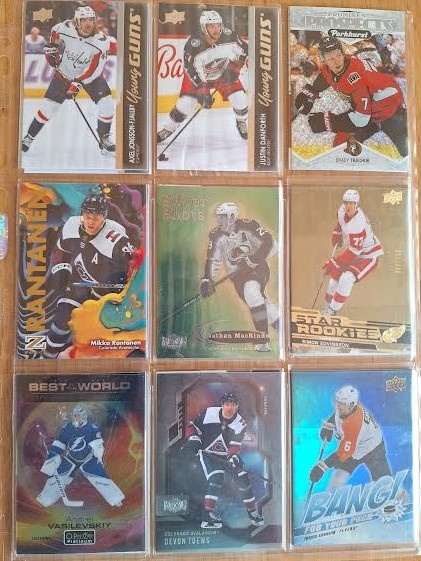 Hokejové kartičky inserty