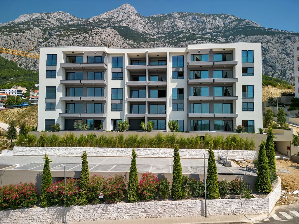 3izb, Makarska, centrum, 500m od mora, novostavba