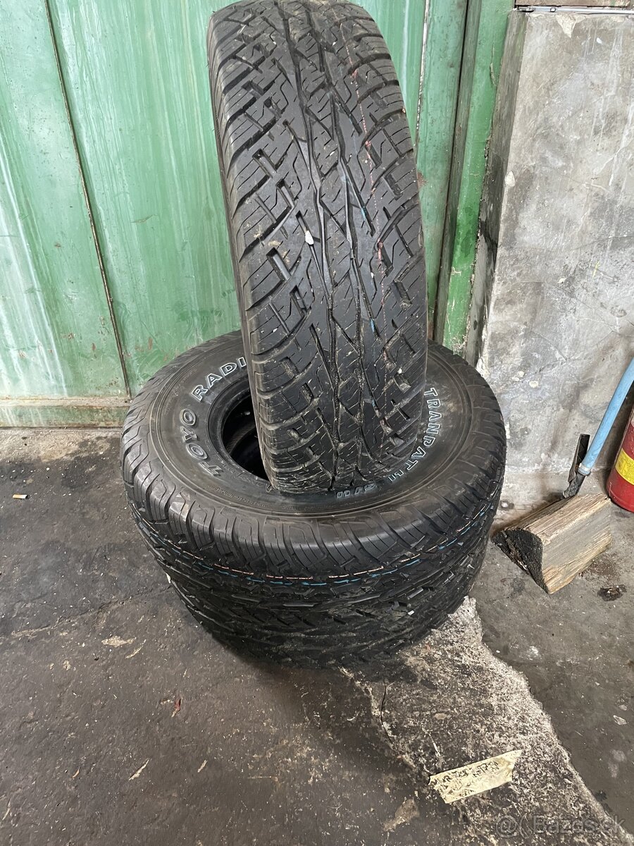 Toyo radial 265/75 R15