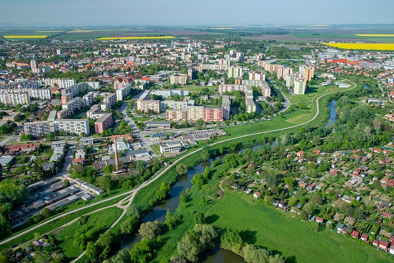 Nové Zámky - 3.650 m2 POĽNOHOSPODÁRSKE POZEMKY v podiele 1/1